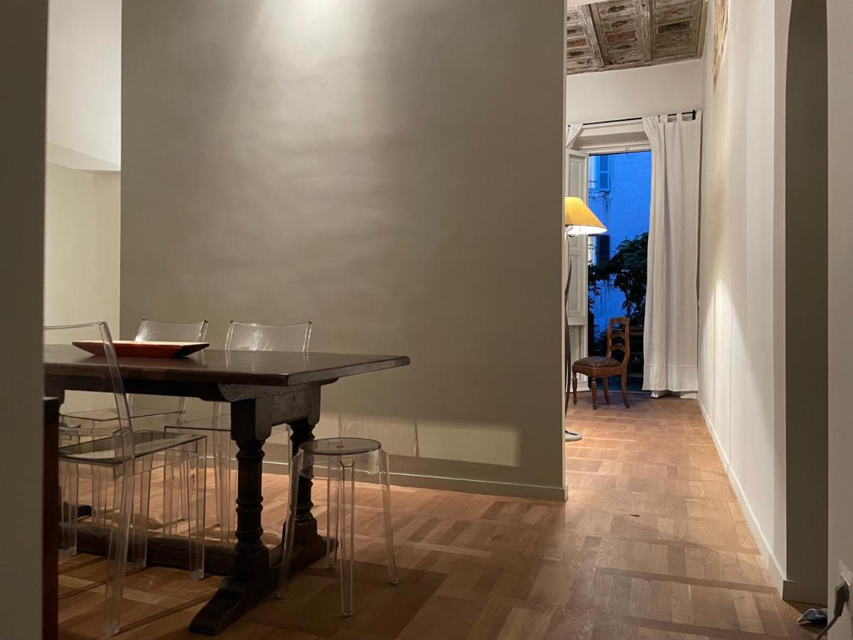 Rome Center, Luxury & History In Via Monserrato エクステリア 写真