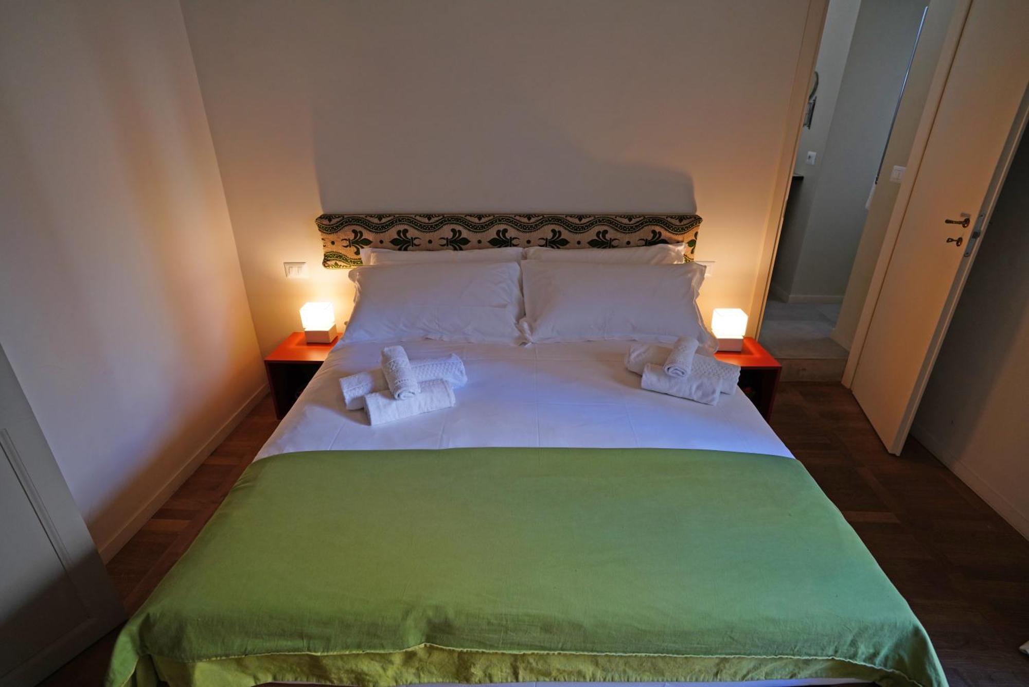 Rome Center, Luxury & History In Via Monserrato エクステリア 写真